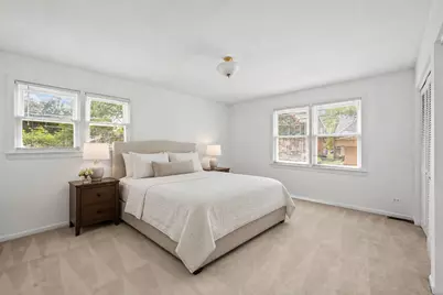 9522 Lawler Avenue, Skokie, IL 60077 - Photo 14