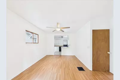 2335 Burton Street, Rockford, IL 61103 - Photo 14