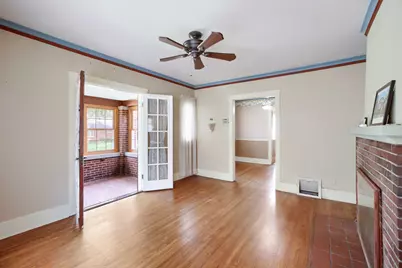 345 Vincent Place, Elgin, IL 60123 - Photo 2