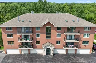 6830 W Winding Trail, Oak Forest, IL 60452 - Photo 1