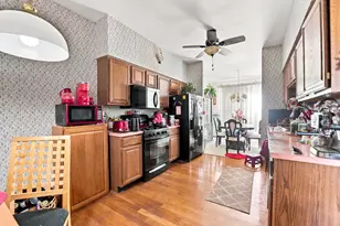 17895 W Braewick Rd, Gurnee, IL 60031 - Photo 8