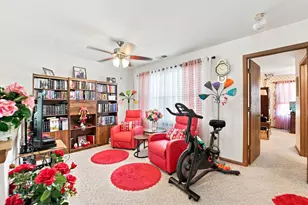 17895 W Braewick Rd, Gurnee, IL 60031 - Photo 10