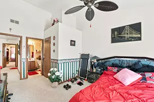 17895 W Braewick Rd, Gurnee, IL 60031 - Photo 12