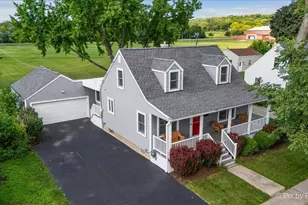 [Address not provided], East Dundee, IL 60118 - Photo 14