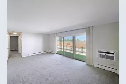 [Address not provided], La Grange, IL 60525 - Photo 2