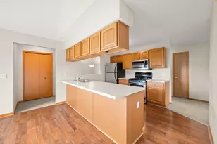 967 Arvle Cir, Sycamore, IL 60178 - Photo 12