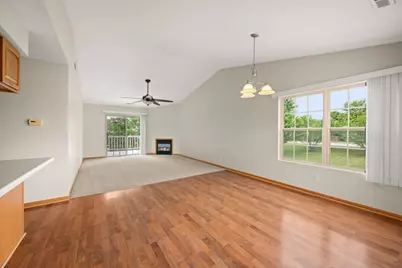 967 Arvle Circle #967, Sycamore, IL 60178 - Photo 6
