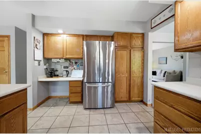 6975 Center Avenue, Hanover Park, IL 60133 - Photo 10