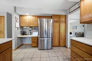 6975 Center Ave, Hanover Park, IL 60133 - Photo 10