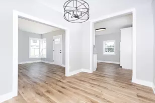 201 W John St, Plano, IL 60545 - Photo 12