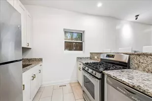 1009 W Wolfram St, Chicago, IL 60657 - Photo 6