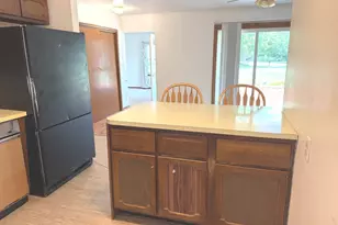 710 Carolyn St, Mendota, IL 61342 - Photo 10