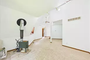 1636 Larchmont Rd, Davis, IL 61019 - Photo 8