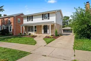 10324 S Claremont Ave, Chicago, IL 60643 - Photo 2