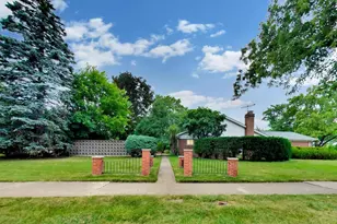 1704 Sunnyside Cir, Northbrook, IL 60062 - Photo 48