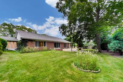 1704 Sunnyside Circle, Northbrook, IL 60062 - Photo 46