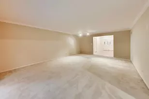 1704 Sunnyside Cir, Northbrook, IL 60062 - Photo 8