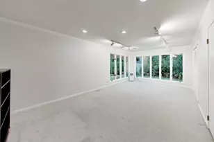 1704 Sunnyside Cir, Northbrook, IL 60062 - Photo 26