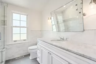 8 Mohawk Dr, Clarendon Hills, IL 60514 - Photo 20