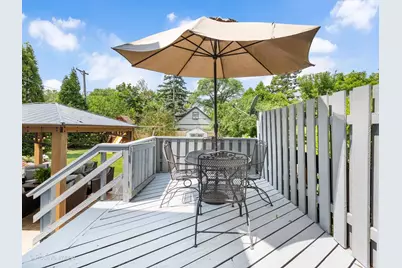 8 Mohawk Drive, Clarendon Hills, IL 60514 - Photo 28
