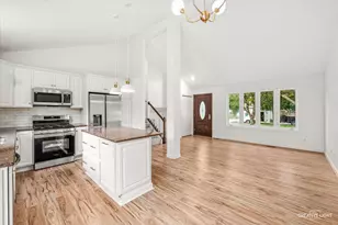 1702 Pebble Beach Dr, Plainfield, IL 60586 - Photo 6