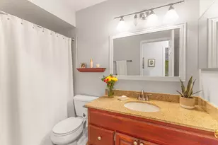449 Old Surrey Rd, Hinsdale, IL 60521 - Photo 16