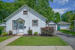 204 E Elkhorn St, Polo, IL 61064 - Photo 1