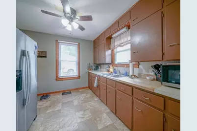 204 E Elkhorn Street, Polo, IL 61064 - Photo 6