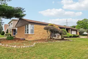 2952 George St, Franklin Park, IL 60131 - Photo 2
