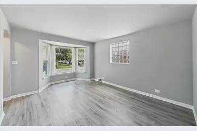 6103 W 35th Street, Cicero, IL 60804 - Photo 2