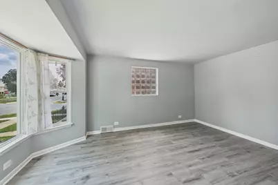 6103 W 35th Street, Cicero, IL 60804 - Photo 4