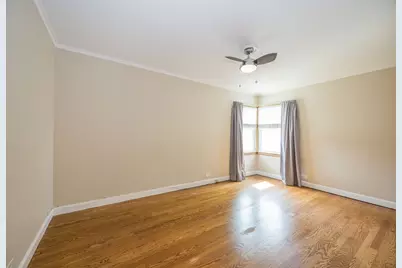 7918 Kolmar Avenue, Skokie, IL 60076 - Photo 10