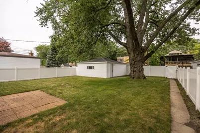 7918 Kolmar Avenue, Skokie, IL 60076 - Photo 16