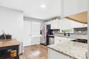 234 W 117th St, Chicago, IL 60628 - Photo 10