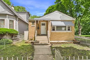 234 W 117th St, Chicago, IL 60628 - Photo 1