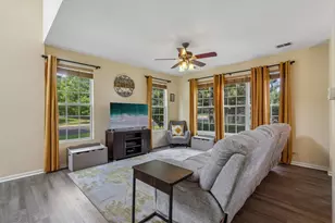 2759 Sheridan Ct, Naperville, IL 60563 - Photo 6