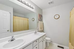2759 Sheridan Ct, Naperville, IL 60563 - Photo 18