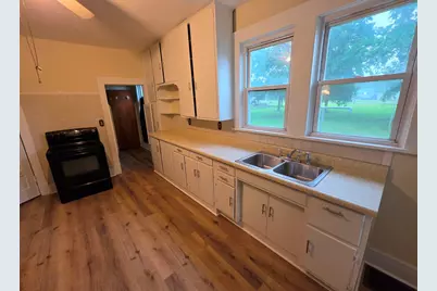 1204 N Dawley Street, Salem, IL 62881 - Photo 4