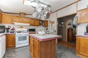 214 S 6th St, Chatsworth, IL 60921 - Photo 18