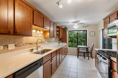 823 E Coach Road #6, Palatine, IL 60074 - Photo 14