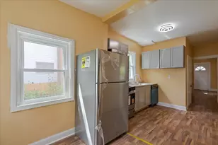 1912 Emerson St, Evanston, IL 60201 - Photo 12