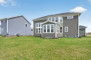 3394 Sage Cir, Mundelein, IL 60060 - Photo 38