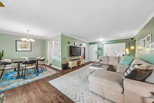 2434 Brandenberry Ct, Arlington Heights, IL 60004 - Photo 6