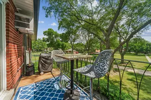 2434 Brandenberry Ct, Arlington Heights, IL 60004 - Photo 8