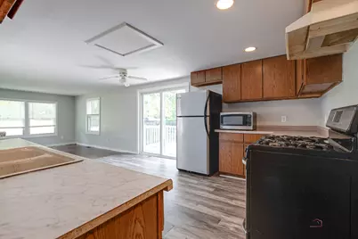 1809 Galilee Avenue, Zion, IL 60099 - Photo 6