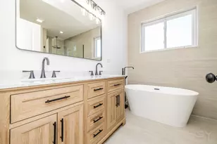 544 N Lawndale Ave, Chicago, IL 60624 - Photo 36