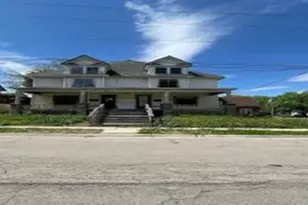16-18 N Green Ave, Freeport, IL 61032 - Photo 2