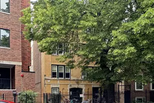 2432 N Linden Pl, Chicago, IL 60647 - Photo 1