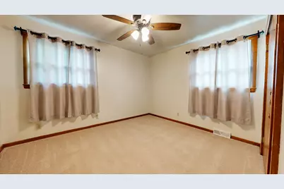 1002 S Mattis Avenue, Champaign, IL 61821 - Photo 8