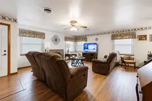 1002 S Mattis Ave, Champaign, IL 61821 - Photo 2